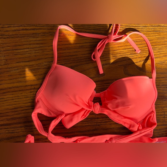 Neon halter bikini in size S. Top & bottom only worn once. Excellent condition. - Picture 8 of 8